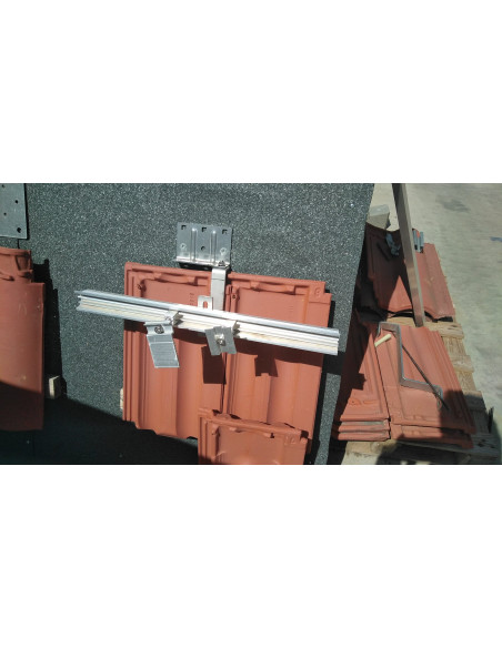 SunKong per tetti a falda in coppi o tegole o lamiera grecata 